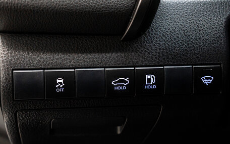 Toyota Camry, 2019 год, 2 800 000 рублей, 20 фотография