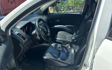 Mitsubishi Outlander III рестайлинг 3, 2011 год, 900 000 рублей, 6 фотография