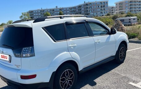 Mitsubishi Outlander III рестайлинг 3, 2011 год, 1 199 000 рублей, 17 фотография