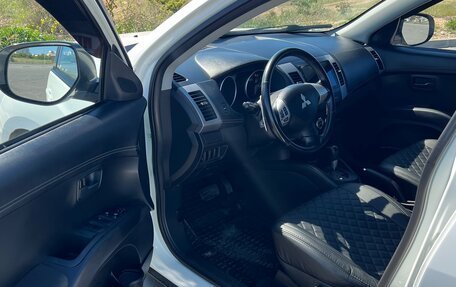 Mitsubishi Outlander III рестайлинг 3, 2011 год, 1 199 000 рублей, 21 фотография