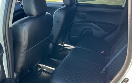 Mitsubishi Outlander III рестайлинг 3, 2011 год, 1 199 000 рублей, 34 фотография