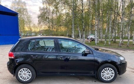 Volkswagen Golf VI, 2010 год, 700 000 рублей, 2 фотография
