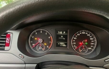 Volkswagen Jetta VI, 2013 год, 950 000 рублей, 13 фотография