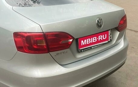 Volkswagen Jetta VI, 2013 год, 950 000 рублей, 18 фотография