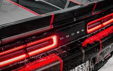 Dodge Challenger III рестайлинг 2, 2018 год, 3 847 450 рублей, 5 фотография