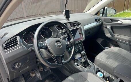Volkswagen Tiguan II, 2019 год, 1 990 000 рублей, 11 фотография