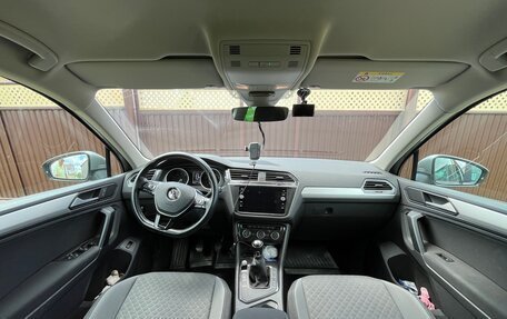 Volkswagen Tiguan II, 2019 год, 1 990 000 рублей, 9 фотография