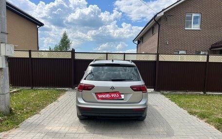 Volkswagen Tiguan II, 2019 год, 1 990 000 рублей, 5 фотография