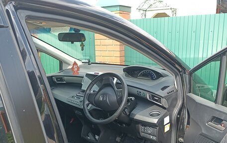Honda Freed I, 2015 год, 1 400 000 рублей, 5 фотография