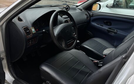 Mitsubishi Carisma I, 2001 год, 280 000 рублей, 6 фотография