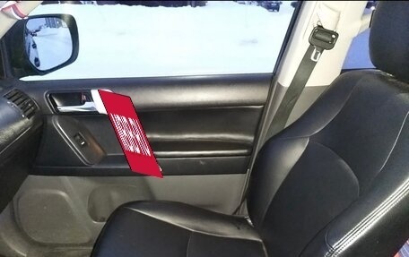 Toyota Land Cruiser Prado 150 рестайлинг 2, 2013 год, 3 150 000 рублей, 2 фотография