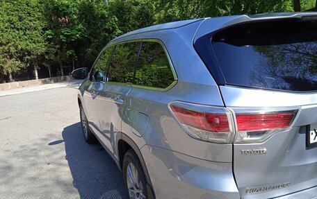 Toyota Highlander III, 2013 год, 2 450 000 рублей, 9 фотография