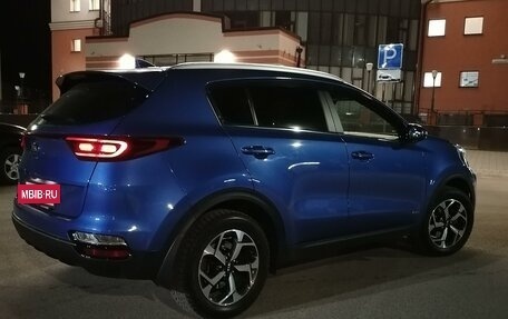 KIA Sportage IV рестайлинг, 2018 год, 2 100 000 рублей, 5 фотография