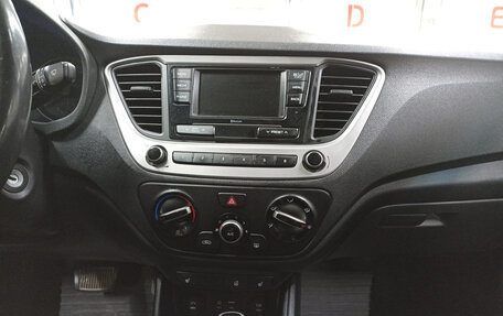 Hyundai Solaris II рестайлинг, 2018 год, 1 170 000 рублей, 15 фотография