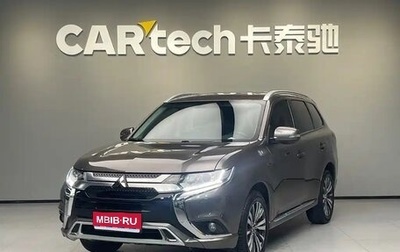 Mitsubishi Outlander III рестайлинг 3, 2021 год, 1 800 000 рублей, 1 фотография