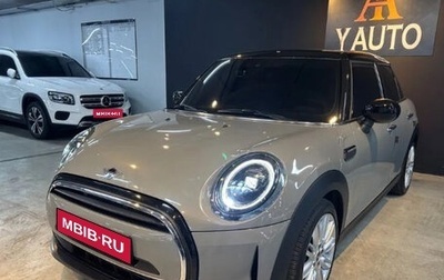 MINI Clubman, 2021 год, 1 900 000 рублей, 1 фотография