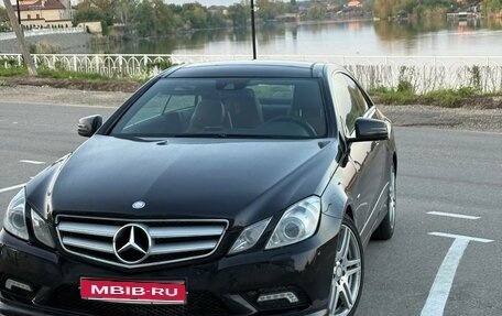Mercedes-Benz E-Класс, 2010 год, 1 490 000 рублей, 1 фотография