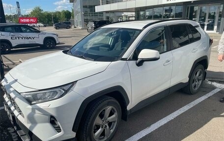 Toyota RAV4, 2019 год, 3 099 000 рублей, 1 фотография