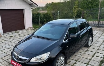 Opel Astra J, 2011 год, 610 000 рублей, 1 фотография