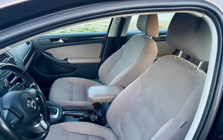 Volkswagen Jetta VI, 2012 год, 950 000 рублей, 12 фотография