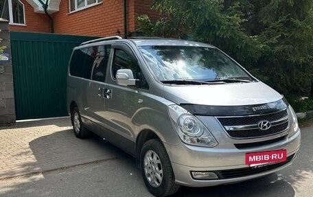 Hyundai Grand Starex Grand Starex I рестайлинг 2, 2014 год, 1 999 000 рублей, 3 фотография