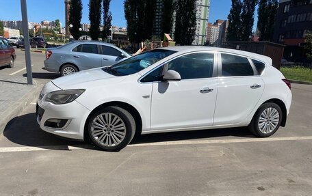 Opel Astra J, 2012 год, 800 000 рублей, 6 фотография