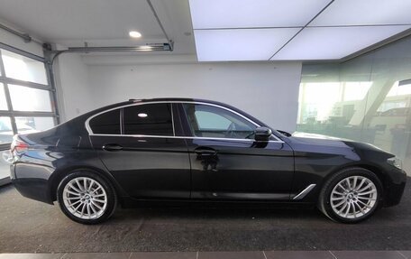 BMW 5 серия, 2020 год, 3 990 000 рублей, 4 фотография