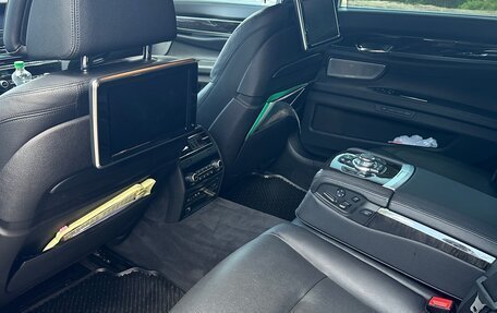BMW 7 серия, 2012 год, 2 390 000 рублей, 13 фотография