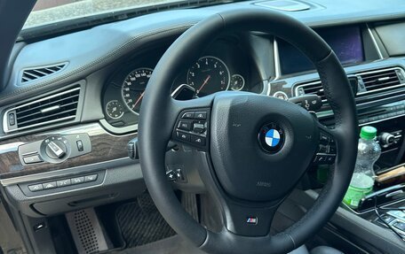 BMW 7 серия, 2012 год, 2 390 000 рублей, 10 фотография