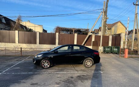 Hyundai Solaris II рестайлинг, 2011 год, 800 000 рублей, 8 фотография