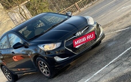 Hyundai Solaris II рестайлинг, 2011 год, 800 000 рублей, 14 фотография