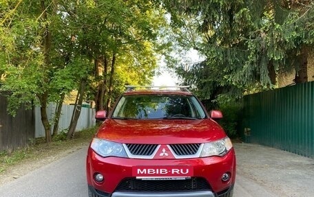 Mitsubishi Outlander III рестайлинг 3, 2008 год, 980 000 рублей, 4 фотография