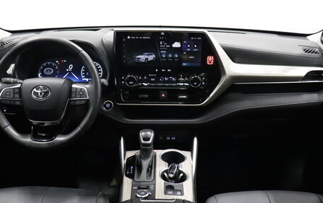 Toyota Highlander, 2024 год, 5 224 000 рублей, 7 фотография