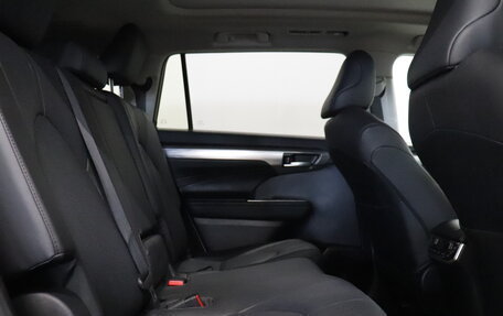 Toyota Highlander, 2024 год, 5 224 000 рублей, 17 фотография