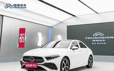 Mercedes-Benz A-Класс, 2024 год, 2 920 000 рублей, 3 фотография