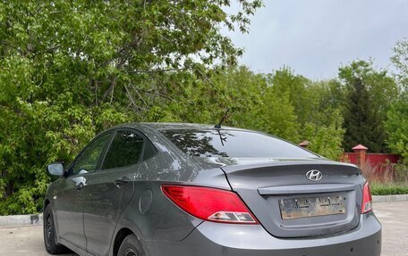 Hyundai Solaris II рестайлинг, 2015 год, 750 000 рублей, 4 фотография