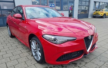 Alfa Romeo Giulia II, 2022 год, 3 820 000 рублей, 1 фотография