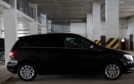 Mercedes-Benz B-Класс, 2014 год, 880 000 рублей, 5 фотография