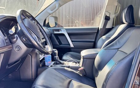 Toyota Land Cruiser Prado 150 рестайлинг 2, 2021 год, 6 900 000 рублей, 3 фотография