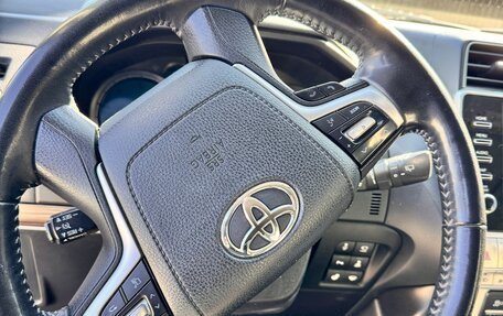 Toyota Land Cruiser Prado 150 рестайлинг 2, 2021 год, 6 900 000 рублей, 9 фотография