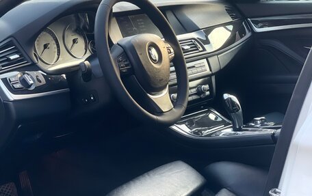 BMW 5 серия, 2011 год, 1 480 000 рублей, 8 фотография