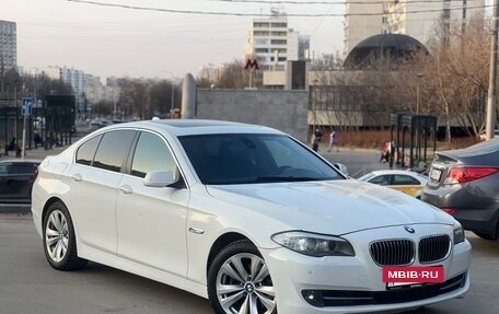 BMW 5 серия, 2011 год, 1 480 000 рублей, 2 фотография
