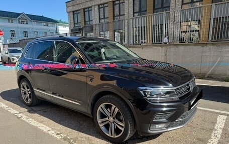 Volkswagen Tiguan II, 2018 год, 2 990 000 рублей, 6 фотография