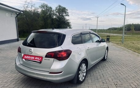 Opel Astra J, 2011 год, 800 000 рублей, 3 фотография