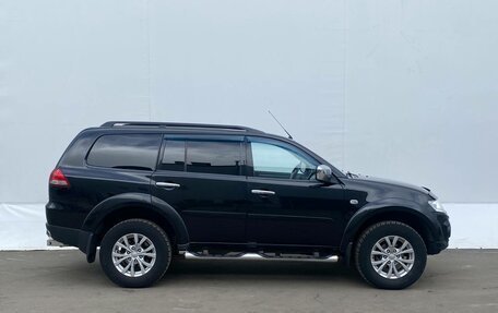 Mitsubishi Pajero Sport II рестайлинг, 2015 год, 1 960 000 рублей, 4 фотография