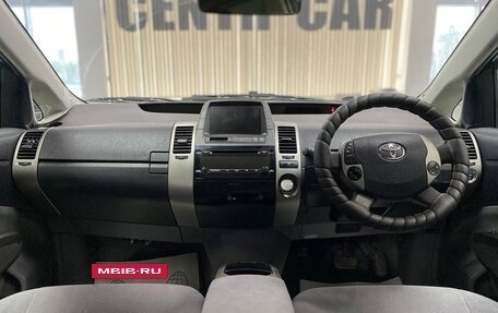 Toyota Prius, 2008 год, 925 000 рублей, 10 фотография