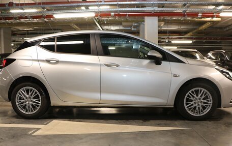 Opel Astra K, 2018 год, 1 450 000 рублей, 2 фотография