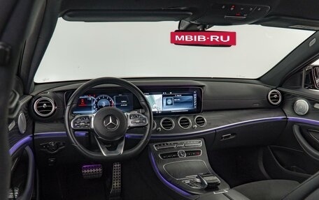 Mercedes-Benz E-Класс, 2018 год, 3 465 000 рублей, 6 фотография