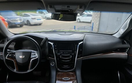 Cadillac Escalade IV, 2015 год, 3 490 000 рублей, 11 фотография
