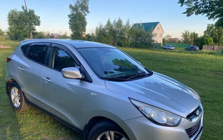 Hyundai ix35 I рестайлинг, 2011 год, 1 120 000 рублей, 2 фотография